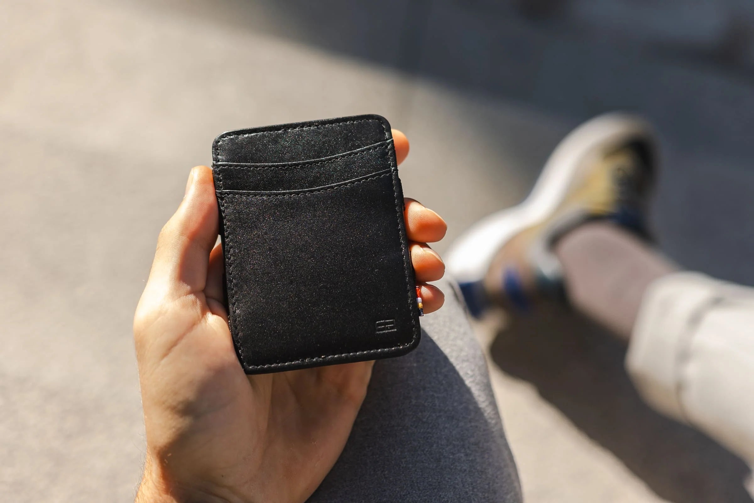 Garzini Essenziale Leather Magic Wallet – Leather Wallet with RFID