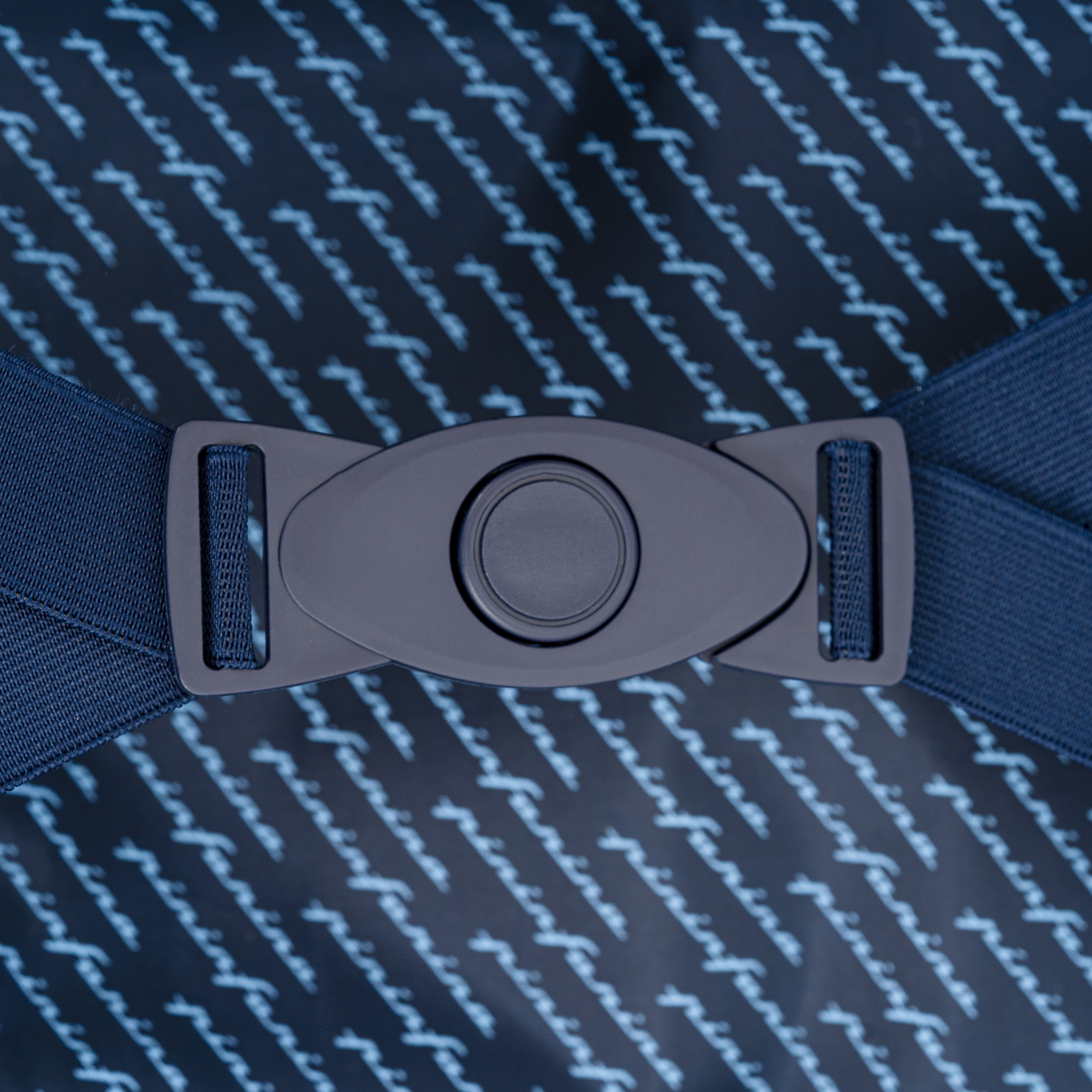 Pininfarina Trolley, Cabin Approved – Lightweight and durable trolley with wheels