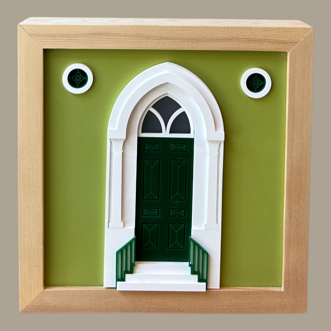 MB - Light Box Big Door
